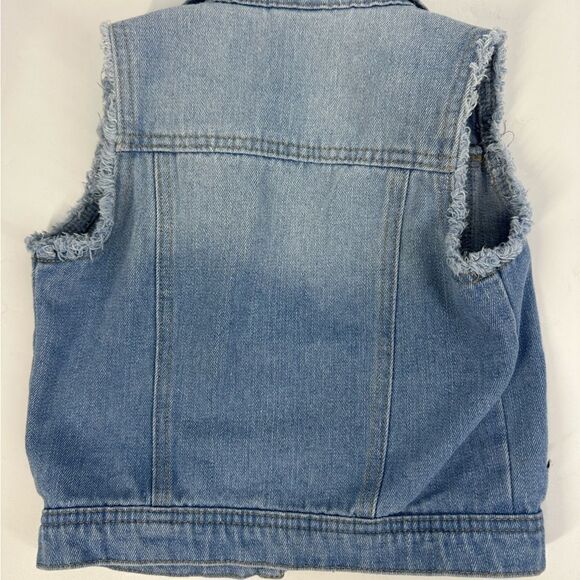 JUNKFOOD Kid’s Disney Patch Cutoff Denim Vest Sz S (6-7) - Picture 5 of 5